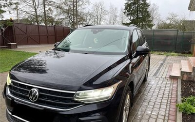 Volkswagen Tiguan II, 2021 год, 2 280 000 рублей, 1 фотография