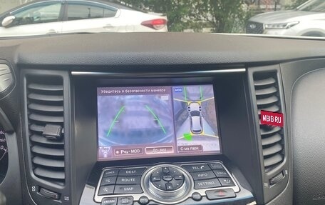 Infiniti QX70, 2016 год, 2 600 000 рублей, 8 фотография