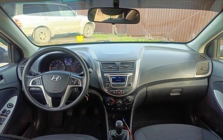 Hyundai Solaris II рестайлинг, 2014 год, 650 000 рублей, 5 фотография