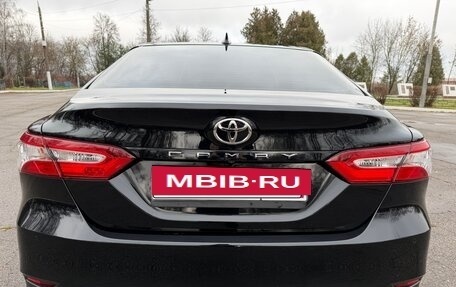 Toyota Camry, 2021 год, 2 350 000 рублей, 5 фотография