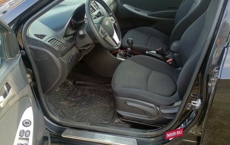 Hyundai Solaris II рестайлинг, 2014 год, 650 000 рублей, 8 фотография