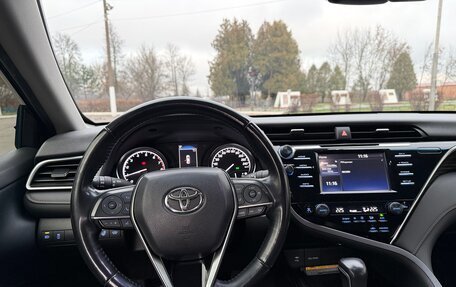 Toyota Camry, 2021 год, 2 350 000 рублей, 13 фотография