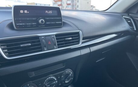 Mazda 3, 2014 год, 1 447 000 рублей, 30 фотография