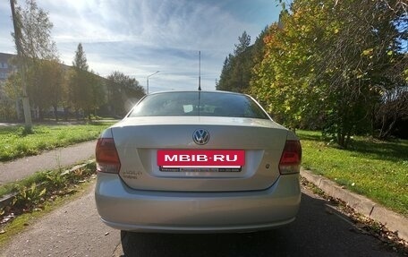 Volkswagen Polo VI (EU Market), 2011 год, 750 000 рублей, 4 фотография