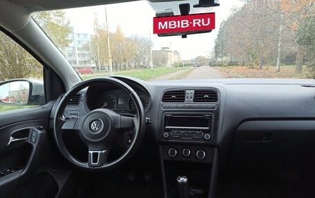 Volkswagen Polo VI (EU Market), 2011 год, 750 000 рублей, 12 фотография