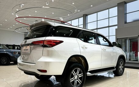 Toyota Fortuner II, 2023 год, 7 600 000 рублей, 7 фотография