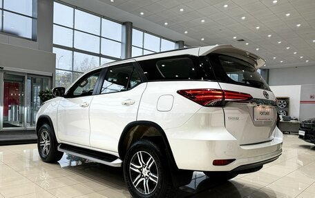 Toyota Fortuner II, 2023 год, 7 600 000 рублей, 6 фотография