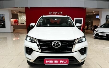 Toyota Fortuner II, 2023 год, 7 600 000 рублей, 2 фотография
