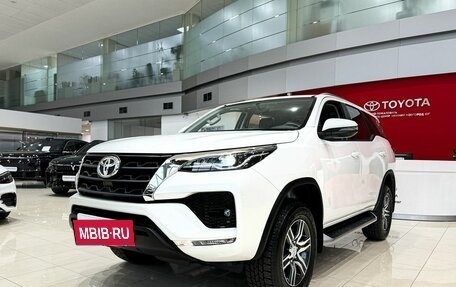 Toyota Fortuner II, 2023 год, 7 600 000 рублей, 4 фотография