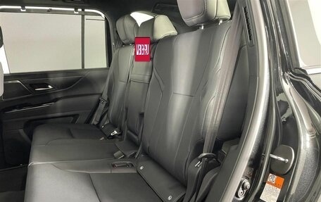 Lexus LX, 2025 год, 19 700 000 рублей, 21 фотография