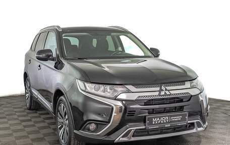 Mitsubishi Outlander III рестайлинг 3, 2020 год, 2 490 000 рублей, 3 фотография