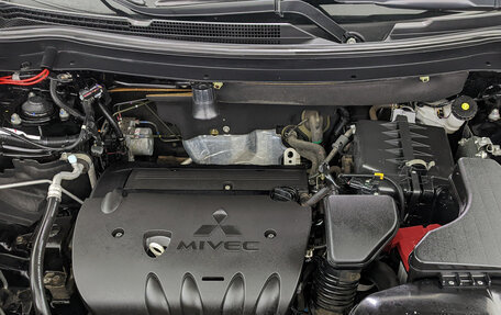 Mitsubishi Outlander III рестайлинг 3, 2020 год, 2 490 000 рублей, 9 фотография