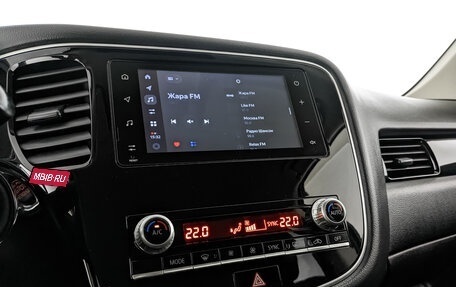 Mitsubishi Outlander III рестайлинг 3, 2020 год, 2 490 000 рублей, 24 фотография