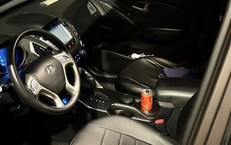 Hyundai ix35 I рестайлинг, 2011 год, 1 250 000 рублей, 10 фотография