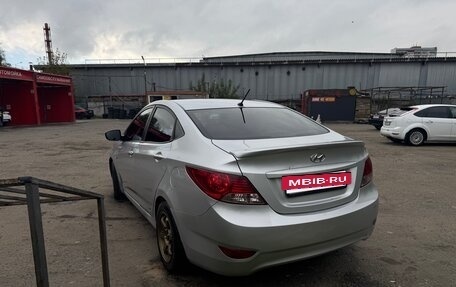 Hyundai Solaris II рестайлинг, 2012 год, 600 000 рублей, 6 фотография