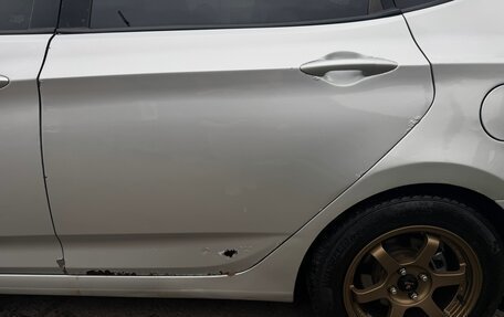 Hyundai Solaris II рестайлинг, 2012 год, 600 000 рублей, 14 фотография