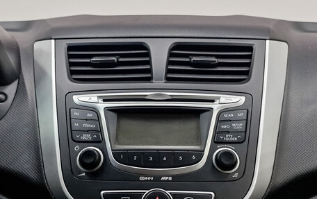 Hyundai Solaris II рестайлинг, 2012 год, 830 000 рублей, 17 фотография