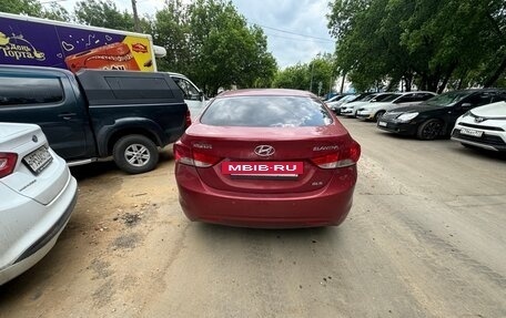 Hyundai Elantra V, 2012 год, 950 000 рублей, 3 фотография