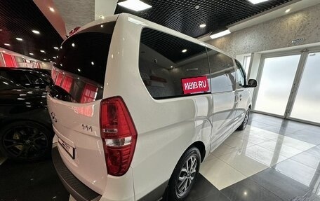 Hyundai H-1 II рестайлинг, 2021 год, 3 180 000 рублей, 5 фотография