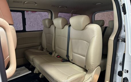 Hyundai H-1 II рестайлинг, 2021 год, 3 180 000 рублей, 14 фотография