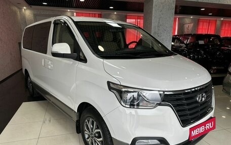 Hyundai H-1 II рестайлинг, 2021 год, 3 180 000 рублей, 7 фотография