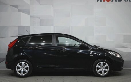 Hyundai Solaris II рестайлинг, 2011 год, 799 000 рублей, 8 фотография