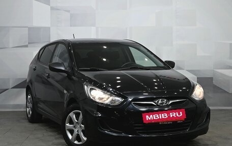 Hyundai Solaris II рестайлинг, 2011 год, 799 000 рублей, 2 фотография