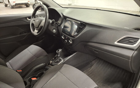 Hyundai Solaris II рестайлинг, 2019 год, 1 350 000 рублей, 13 фотография