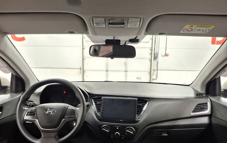 Hyundai Solaris II рестайлинг, 2019 год, 1 350 000 рублей, 17 фотография