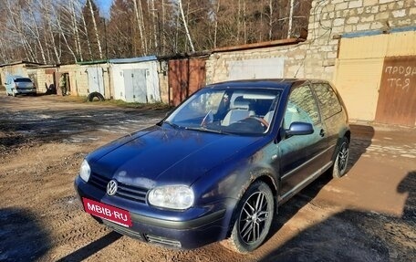 Volkswagen Golf IV, 2001 год, 265 000 рублей, 1 фотография