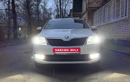 Skoda Rapid I, 2014 год, 990 000 рублей, 3 фотография