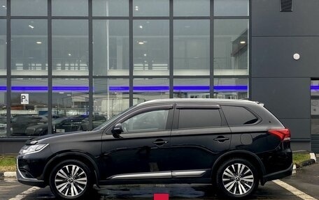 Mitsubishi Outlander III рестайлинг 3, 2019 год, 2 199 000 рублей, 8 фотография