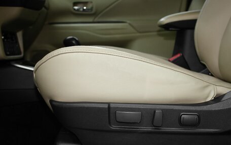 Mitsubishi Outlander III рестайлинг 3, 2020 год, 2 900 000 рублей, 23 фотография