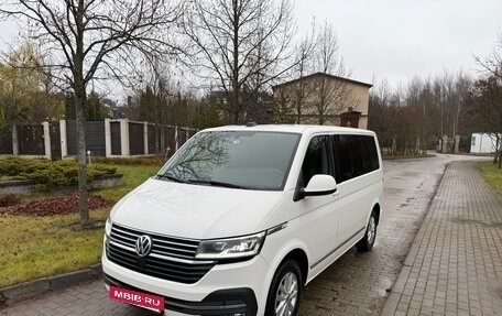 Volkswagen Caravelle T6 рестайлинг, 2021 год, 5 149 000 рублей, 2 фотография