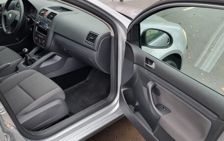 Volkswagen Golf V, 2008 год, 740 000 рублей, 10 фотография