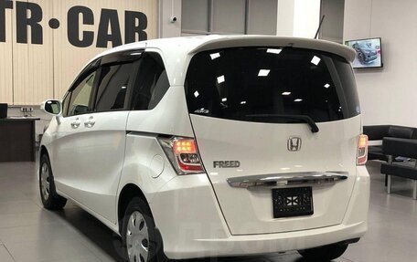 Honda Freed I, 2013 год, 785 000 рублей, 9 фотография