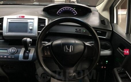 Honda Freed I, 2013 год, 785 000 рублей, 3 фотография