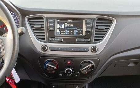 Hyundai Solaris II рестайлинг, 2017 год, 1 304 995 рублей, 4 фотография