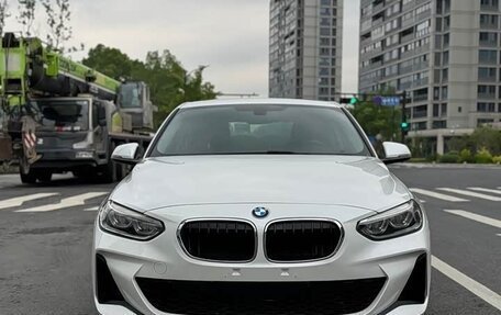 BMW 1 серия, 2021 год, 1 925 000 рублей, 2 фотография