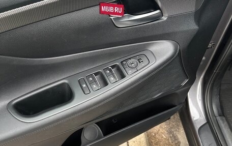 Hyundai Santa Fe IV, 2019 год, 2 530 000 рублей, 10 фотография