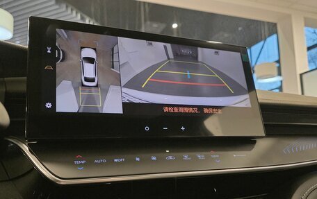 Toyota Camry, 2025 год, 4 800 000 рублей, 14 фотография