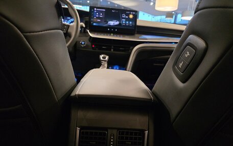Toyota Camry, 2025 год, 4 800 000 рублей, 26 фотография