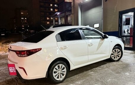 KIA Rio IV, 2018 год, 1 250 000 рублей, 2 фотография