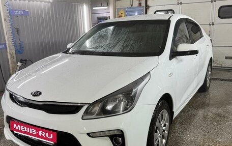 KIA Rio IV, 2018 год, 1 250 000 рублей, 10 фотография