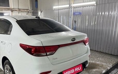 KIA Rio IV, 2018 год, 1 250 000 рублей, 8 фотография