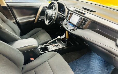 Toyota RAV4, 2016 год, 2 149 000 рублей, 12 фотография