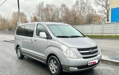 Hyundai Grand Starex Grand Starex I рестайлинг 2, 2012 год, 1 695 000 рублей, 2 фотография