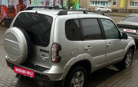 Chevrolet Niva I рестайлинг, 2012 год, 420 000 рублей, 3 фотография