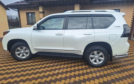 Toyota Land Cruiser Prado 150 рестайлинг 2, 2013 год, 3 450 000 рублей, 4 фотография