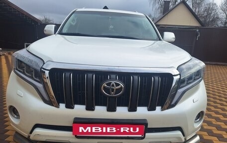 Toyota Land Cruiser Prado 150 рестайлинг 2, 2013 год, 3 450 000 рублей, 9 фотография